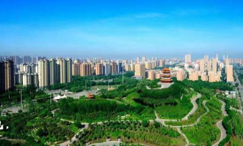   小狐钱包使用指南：图文并茂的详细下载教程 / 
 guanjianci 小狐钱包, 钱包使用说明, 钱包下载教程, 数字钱包使用 /guanjianci 

什么是小狐钱包？
小狐钱包是一种新兴的数字钱包，它支持多种加密货币和数字资产的管理。用户可以通过小狐钱包方便快捷地进行加密资产的存储、交易以及转账。无论是普通用户还是专业投资者，小狐钱包都有其独特的优势和使用价值。作为一款多功能的钱包应用，小狐钱包不仅操作简单，还具备安全性高、便捷性强等特点，广泛适用于个人、商家和投资人等多种类型的用户。

由于数字资产的普及，许多人开始寻找一款可靠的钱包来管理自己的虚拟货币。小狐钱包便在此背景下应运而生，凭借其友好的用户界面和强大的功能，迅速赢得了市场的认可。尤其是在进行加密货币交易时，小狐钱包提供了多种安全保障措施，确保用户的资金安全。

如何下载小狐钱包？
下载小狐钱包的步骤相对简单，用户可以根据自己的设备系统选择合适的下载方式。以下是详细的下载步骤：

1. **对于安卓用户**：如果你使用的是安卓手机，可以到Google Play商店或小狐钱包官网下载APK文件。在Google Play上搜索“小狐钱包”，找到应用后直接点击下载安装即可。

2. **对于iOS用户**：如果你是iPhone用户，建议前往App Store进行下载。在App Store中搜索“小狐钱包”，点击下载并安装，稍等片刻即可完成。

3. **对于电脑用户**：小狐钱包也提供电脑端的下载选项。用户可以到小狐钱包官方网站，选择Windows或Mac版本的客户端进行下载。下载完成后，双击安装包，然后按照安装提示完成软件的安装。

小狐钱包的主要功能
小狐钱包包含了多种实用的功能，以下是一些主要亮点：

1. **资产管理**：小狐钱包支持多种类型的加密货币，如比特币、以太坊等，用户可以随时查看自己的资产余额及其涨跌情况。

2. **便捷的转账功能**：用户可以通过钱包地址或二维码发送和接收加密货币，操作简便，几乎没有时间延迟。

3. **交易市场接入**：小狐钱包支持直接与多个交易所连接，用户可以在钱包内进行交易，实时获取市场行情。

4. **安全保障措施**：小狐钱包提供多重签名技术和冷钱包存储选项，确保用户的资产安全。此外，用户可以设置安全密码和双重验证，进一步提升安全性。

怎样使用小狐钱包进行交易？
小狐钱包的交易功能非常实用，用户可以按照以下步骤进行交易：

1. **创建钱包地址**：安装完小狐钱包后，用户需要创建自己的钱包地址，这个地址将用于接收和发送加密货币。

2. **充值资产**：完成地址创建后，用户可以通过其他平台或好友转入资金。只需复制自己的钱包地址或扫二维码即可。

3. **发起交易**：在小狐钱包主界面，选择“发送”功能，输入对方的钱包地址和要发送的金额，确认信息无误后提交交易。

4. **查看交易记录**：用户可以随时在小狐钱包内查看交易历史，了解自己的每一笔资金变动。

如何保证小狐钱包的安全性？
安全性是数字钱包用户最为关注的话题之一，小狐钱包提供了多重安全措施：

1. **私钥保护**：小狐钱包用户的私钥由用户自己掌控，不会上传至服务器，确保个人资产的安全性。

2. **隐私保护**：小狐钱包采用混合技术和加密算法，确保用户的交易记录和个人信息不会泄露。

3. **定期备份**：用户可以定期对钱包进行备份，防止数据损失。在设置中可以找到备份选项，按照提示操作即可。

4. **安全提示**：小狐钱包会定期推送安全提醒，提示用户注意潜在的网络风险，帮助用户提高防范意识。

常见问题解答

1. 小狐钱包支持哪些币种？
小狐钱包支持多种主流的加密货币，包括但不限于比特币（BTC）、以太坊（ETH）、莱特币（LTC）等。此外，小狐钱包也在不断更新，增加对新币种的支持。用户在使用前可以查看官方公告或应用内的支持币种列表。

2. 小狐钱包的手续费如何？
小狐钱包的手续费通常由网络确定，交易的拥堵程度和币种的不同都会影响手续费的高低。用户在进行交易时系统会自动提示当前的手续费情况，建议用户在确认交易前仔细查看。

3. 如何找回丢失的密码？
如果用户忘记了登录密码，小狐钱包提供了密码找回的功能。用户需要通过注册时填写的邮箱或手机号码进行身份验证，完成验证后即可重设密码。但对于丢失的私钥，找回的可能性几乎为零，因此用户在使用前需妥善保管私钥。这也是使用数字钱包时最重要的一项注意事项。

4. 小狐钱包是否需要实名认证？
小狐钱包是一款非托管的钱包应用，用户的资产完全由自己掌控，通常情况下不需要进行实名认证。然而，在进行某些特定交易或连接第三方交易平台时，可能会要求认证。用户可根据具体情况进行操作，确保个人信息的安全。

5. 小狐钱包的更新频率如何？
小狐钱包的开发团队会根据用户反馈和市场需求不断进行更新。一般情况下，用户可以在应用的设置中查看当前版本是否是最新版本。如果有新版本发布，系统会自动提示用户进行更新。定期更新可以确保钱包具备最新的安全措施和功能。

6. 小狐钱包的问题反馈和联系客服的方式
如果用户在使用小狐钱包的过程中遇到问题，可以通过以下方式反馈或联系客服：

1. **官方社区**：小狐钱包在社交媒体和相关论坛上设有官方社区，用户可以在里面搜索相关问题，或者发帖询问。

2. **客服邮箱**：用户可以发送邮件到官方客服邮箱进行咨询，通常会在工作日的短时间内得到回复。

3. **应用内反馈功能**：小狐钱包应用内提供反馈功能，用户可以直接在应用中提交问题反馈，工程师会进行评估并给出解决方案。

综上所述，小狐钱包作为一种便捷、安全的数字资产管理工具，适合各种类型的用户。希望以上的使用说明和相关问题解答能帮助您更好地理解和使用小狐钱包。